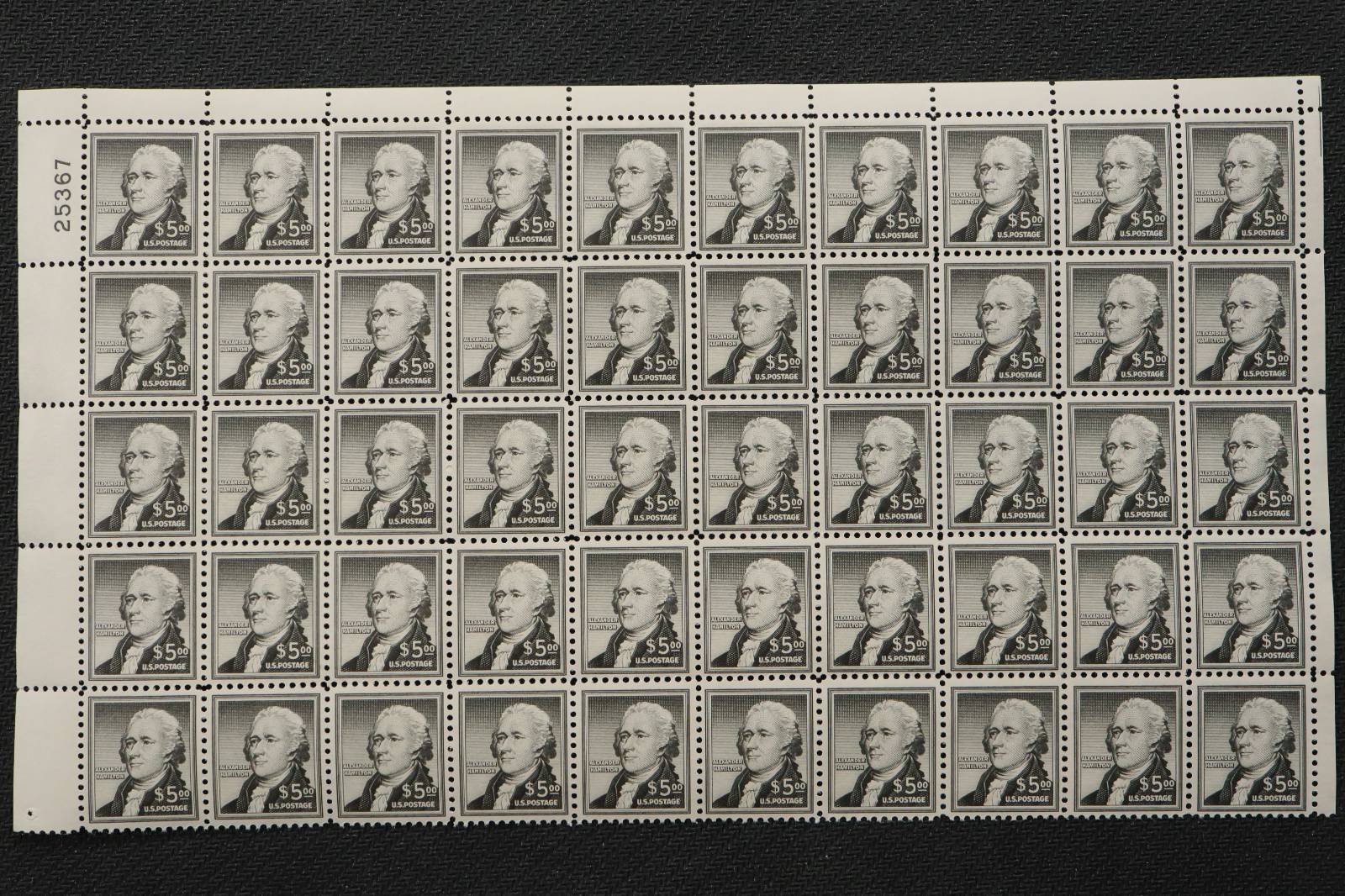 Scarce US #1053 Mint NH Half Sheet of 50 = $2,500 CV $5 Hamilton

Auction ends: TODAY, Saturday May 11th at 8:23pm EST

View the auction and bid: https://www.ebay.com/itm/386974679039