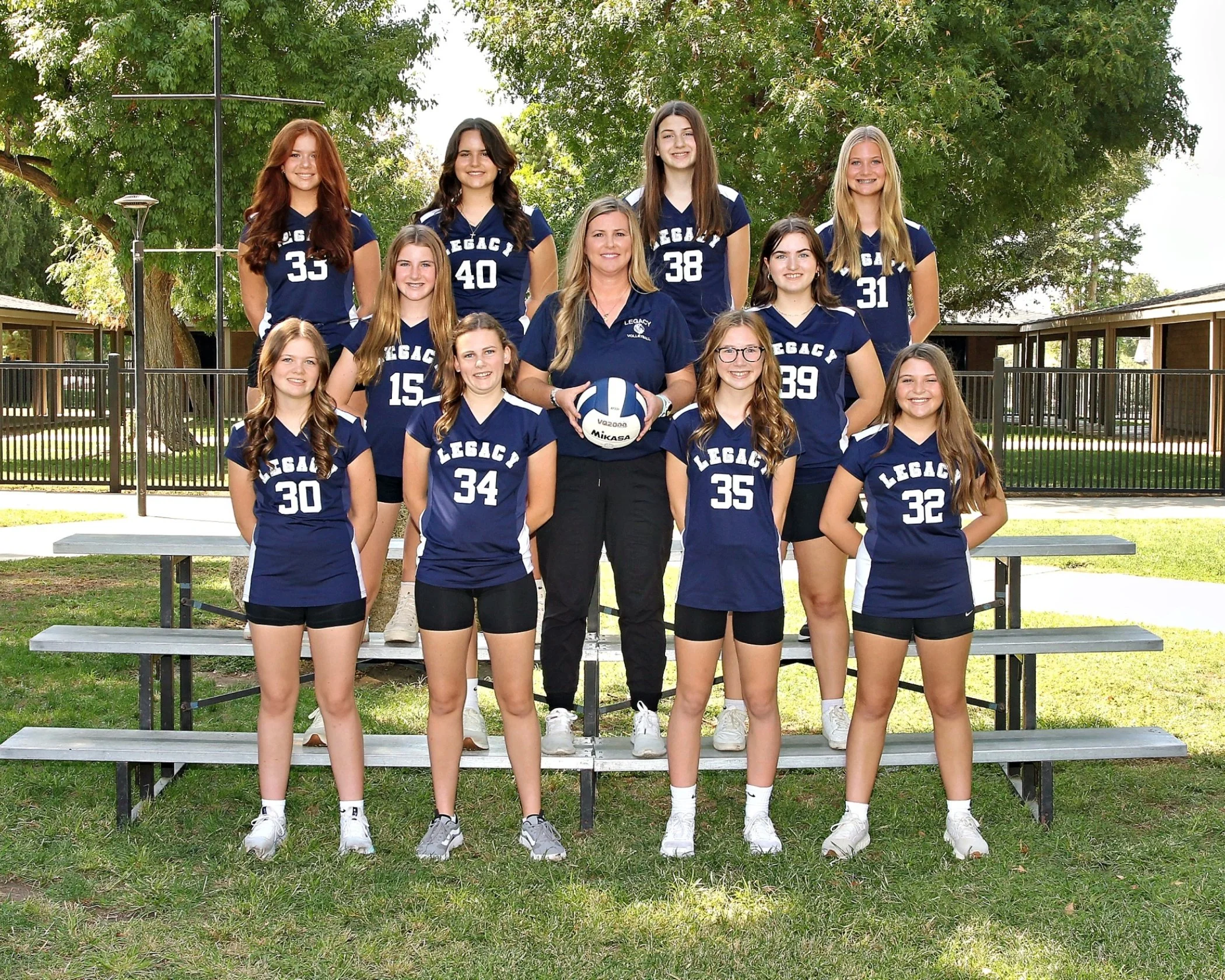 8th_Grade_Volleyball_-_1_5_01.jpg