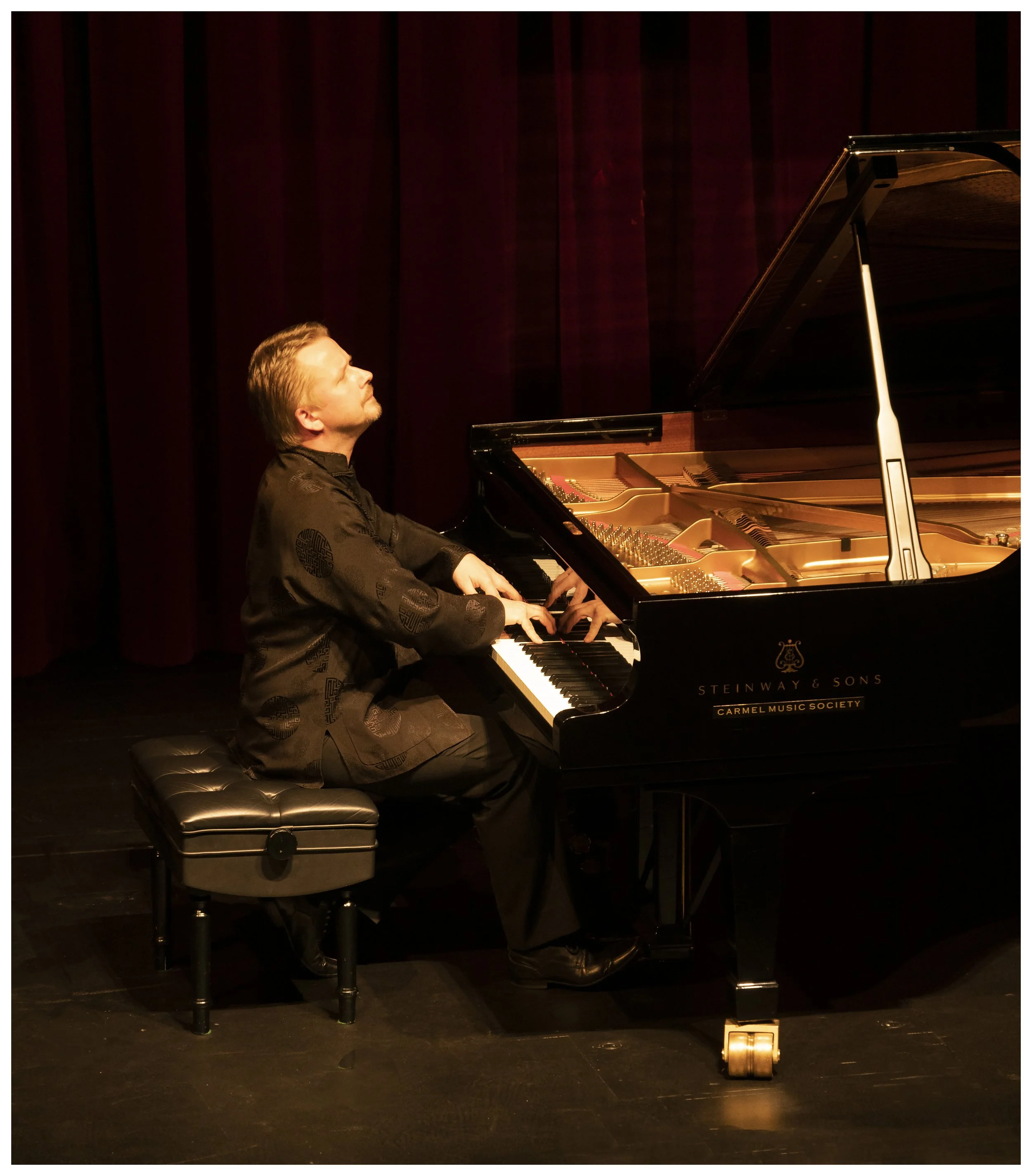 Live on Stage - Ilya Yakushev