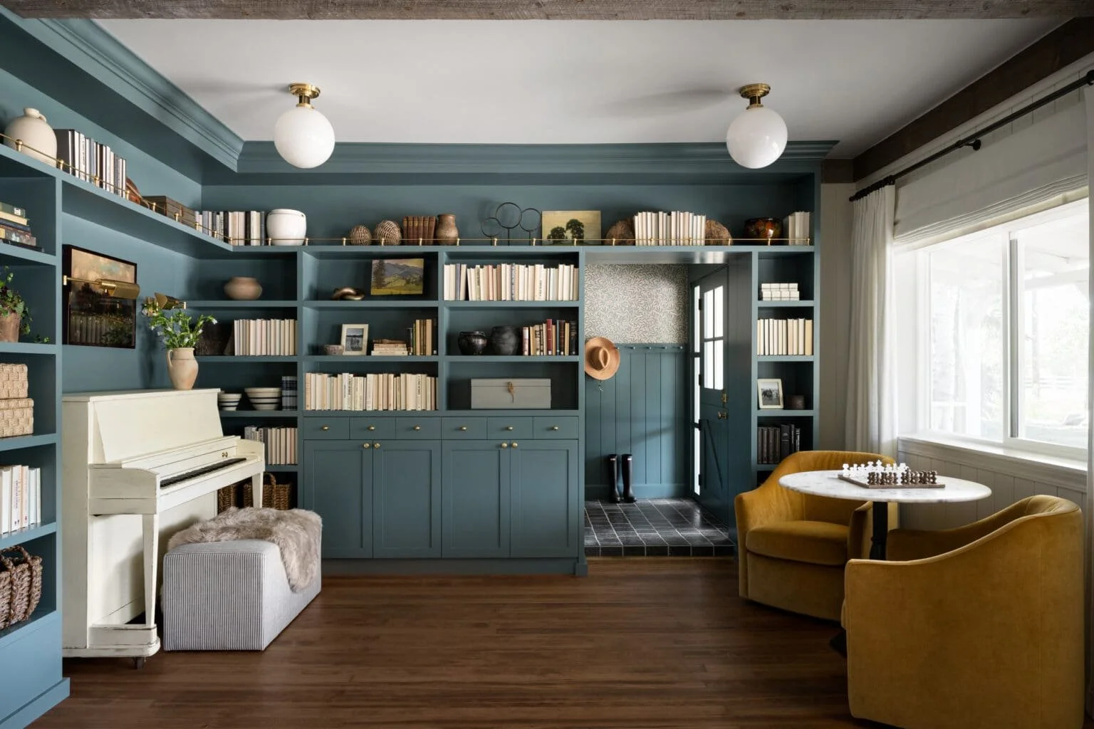 studiomcgee_DreamHomeMakeover_DarinSarah_005_web-1-1536x1024.jpeg