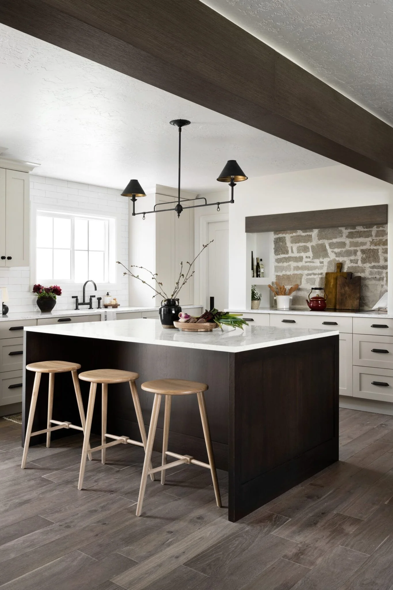 studiomcgee_DreamHomeMakeover_JimHelen_011_web-1365x2048.jpeg