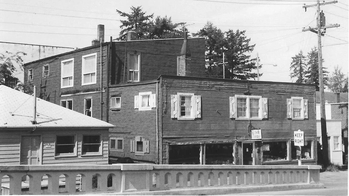 Our shop then and now. Thru the years we’ve been here we are thankful for you. Who come to our shop and enjoy what we offer. Cheers to 2023! Let’s look ahead. @oregonsownportland @multnomahvillagepdx