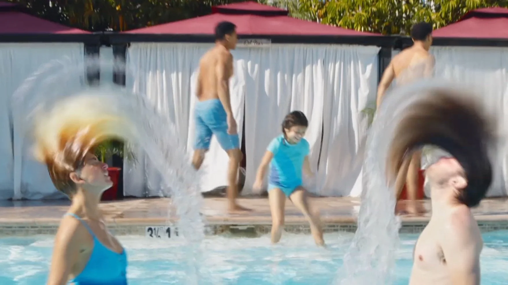  Director - Alex Maxwell 