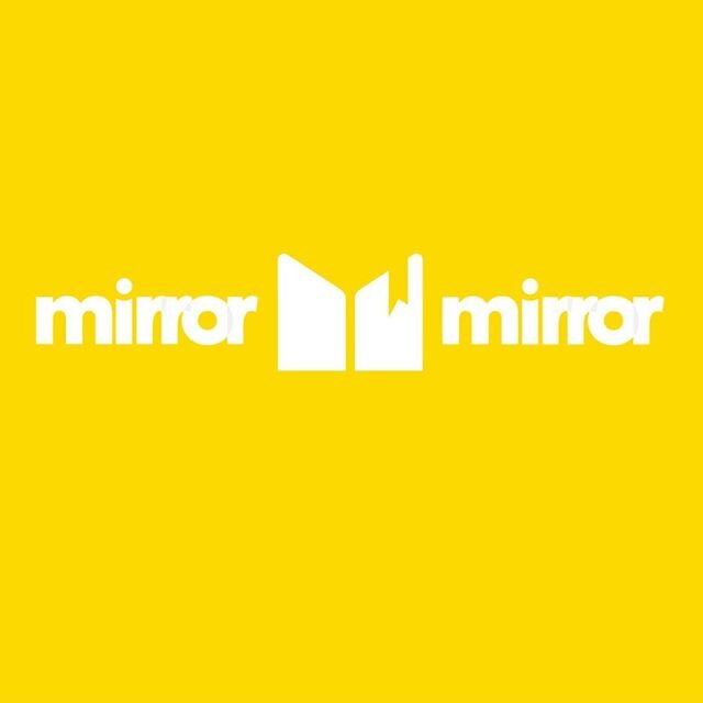 Mirror Mirror Books Logo