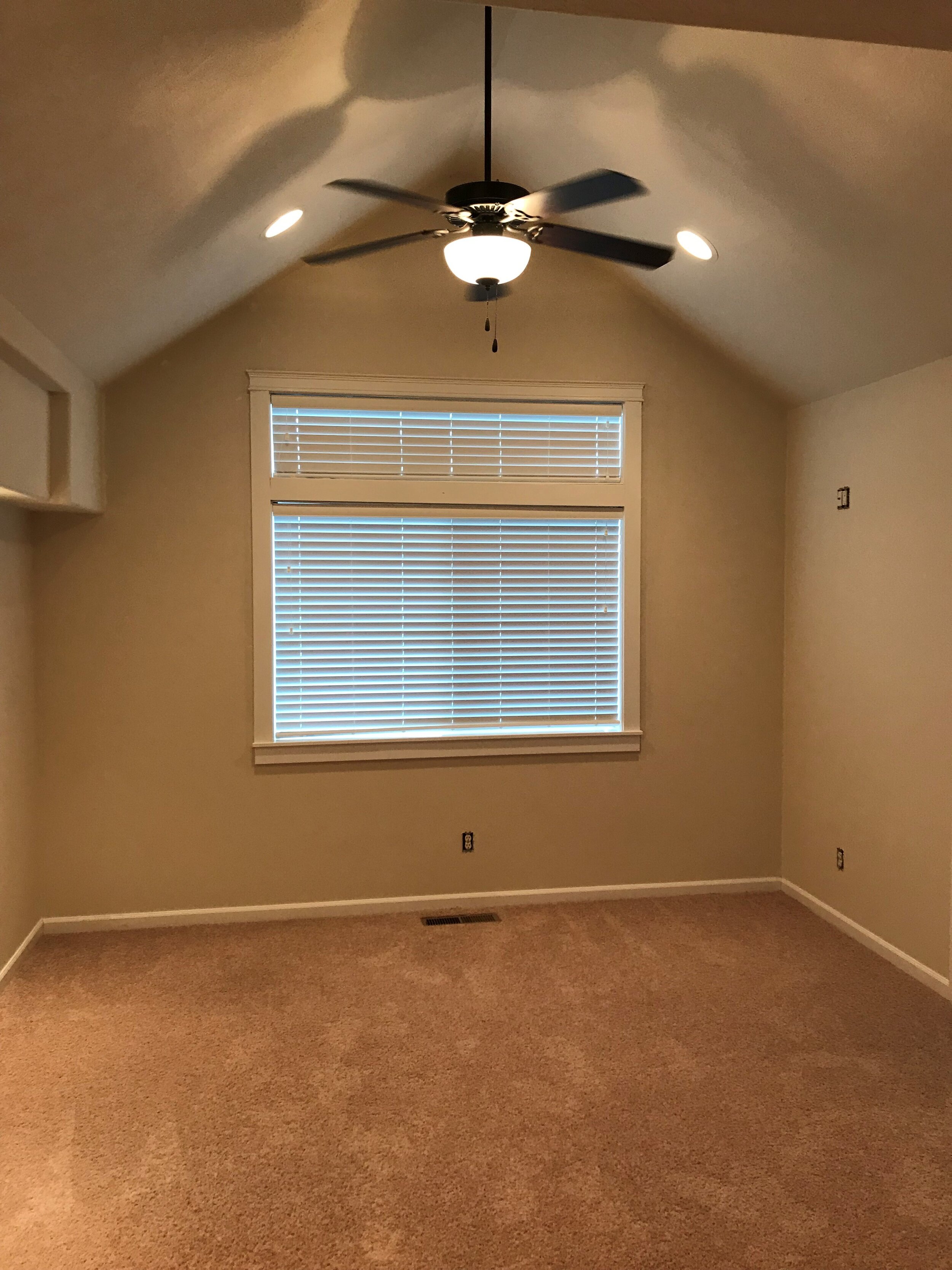 Inland Shores Condos 5904 Shoreview Master Bedroom 2019_05 B.jpg