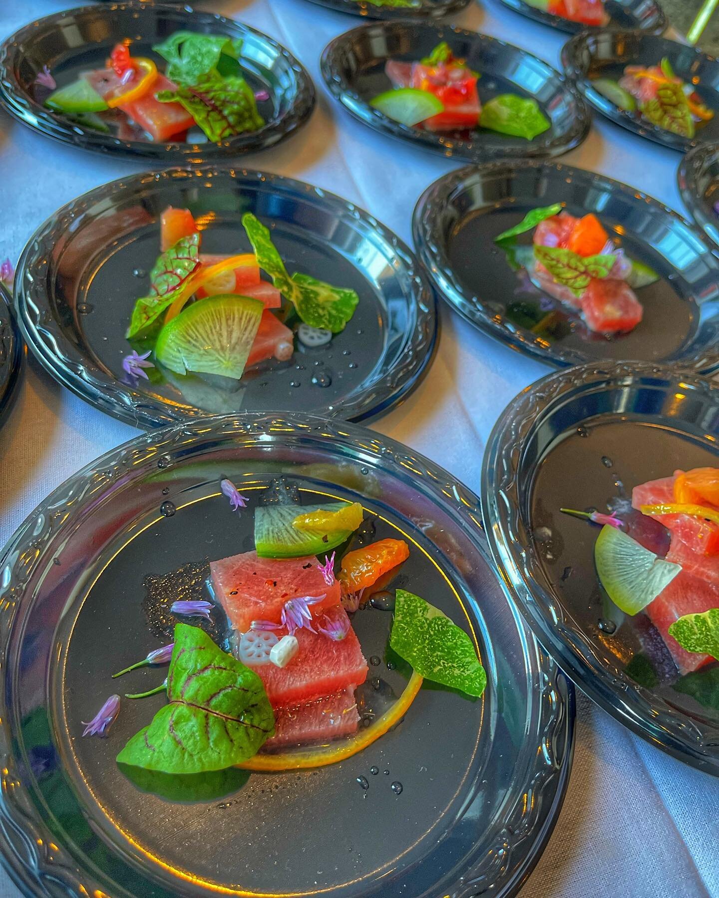 From the @thecenterinasburypark gala last night at @berkeleyhotelnj 

Fennel Pollen &amp; Urfa Tuna Crudo- Preserved Lemon-Lotus Root- Chive Blossom, Nasturtium &amp; Sorrel from @kulafarm