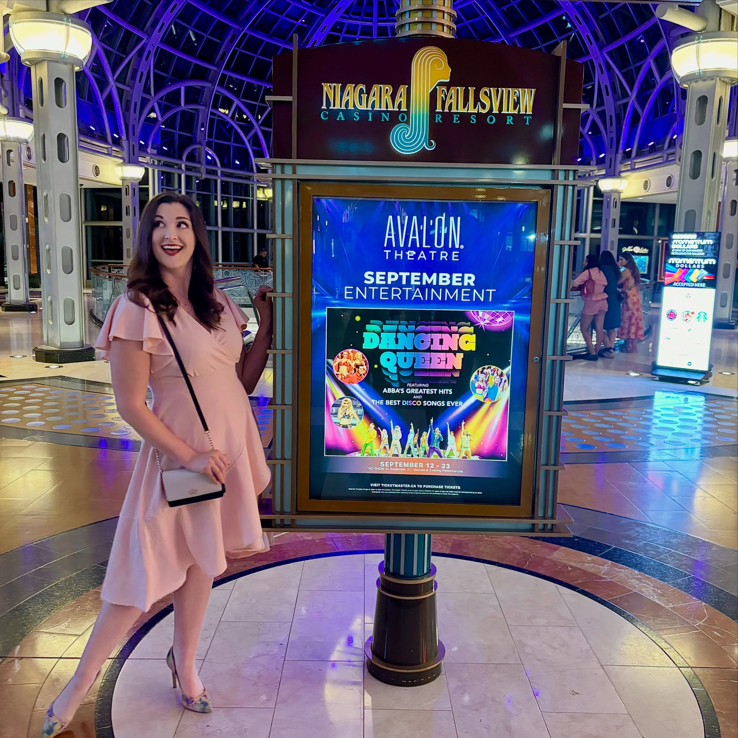 Happy Opening Dancing Queen! 🪩🎤💗💃🕺

So excited to be rejoining ✨Swing Nation✨ this incredible show with such beautiful artists, and in the beautiful Fallsview Casino at Niagara Falls 🇨🇦