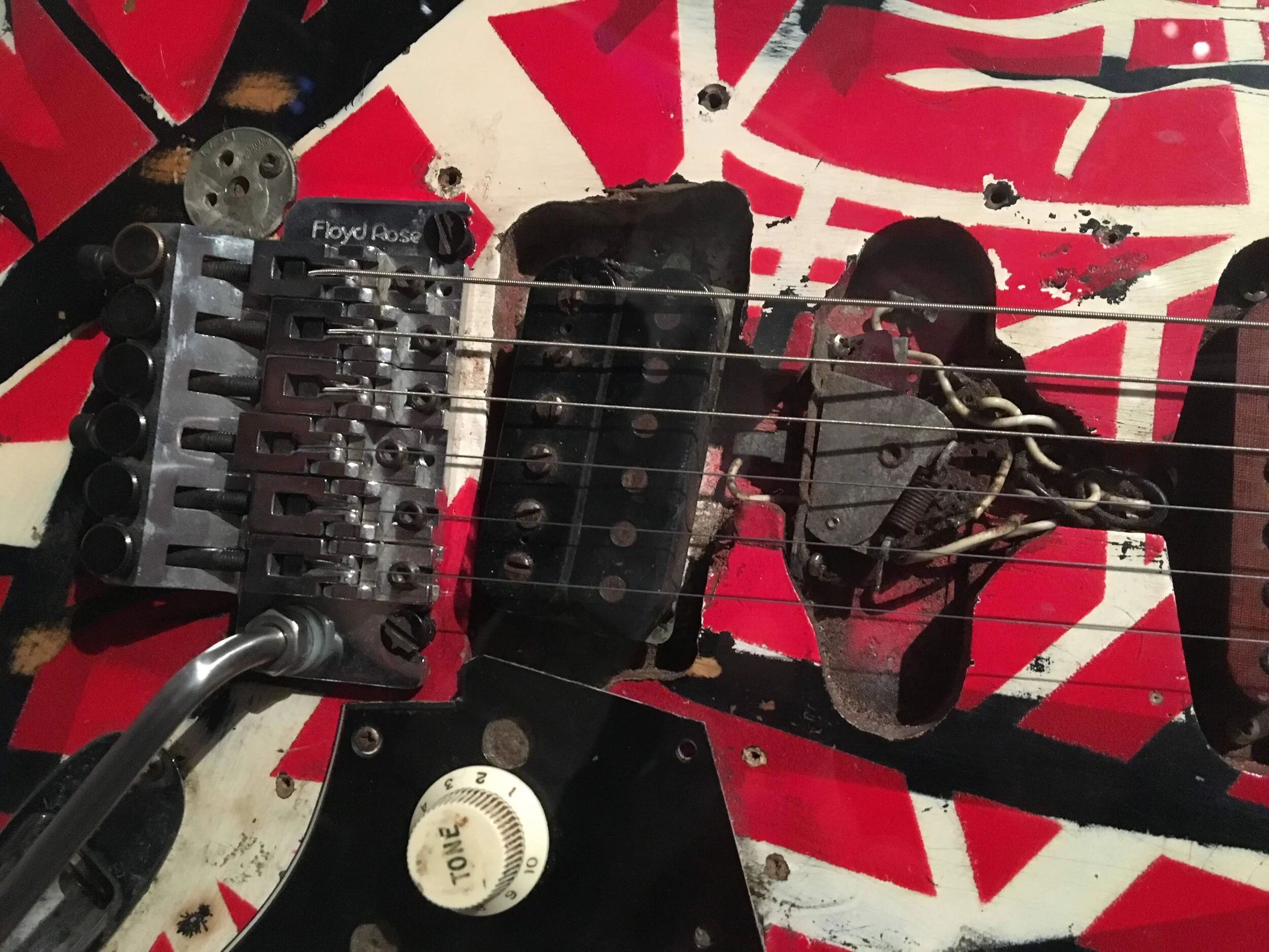 Eddie-Van-Halen-Frankenstein-guitar- body-img.jpeg.JPG