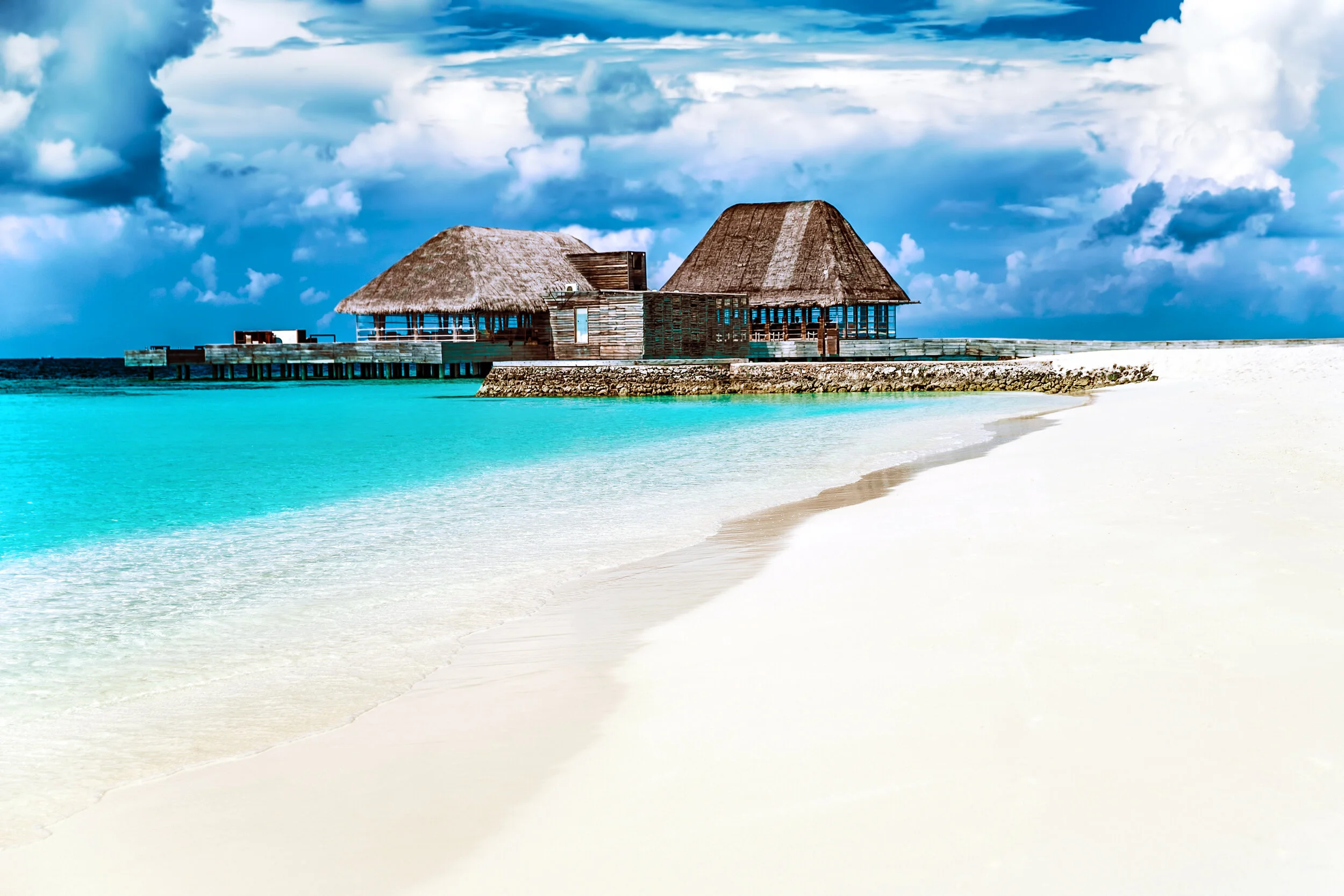 maldives-beach-resort-PFPGLNS.jpg