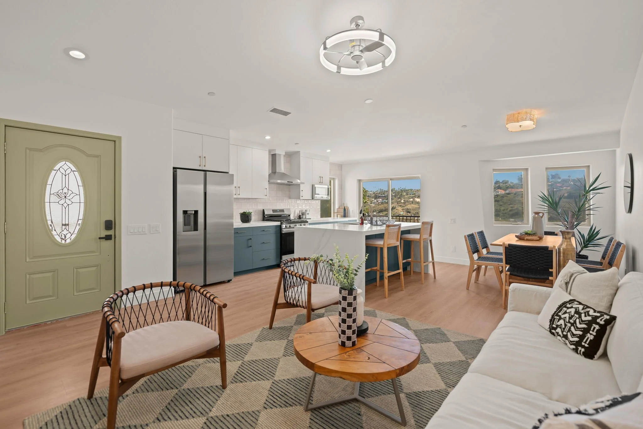 2483 Oxford Ave-30.jpg