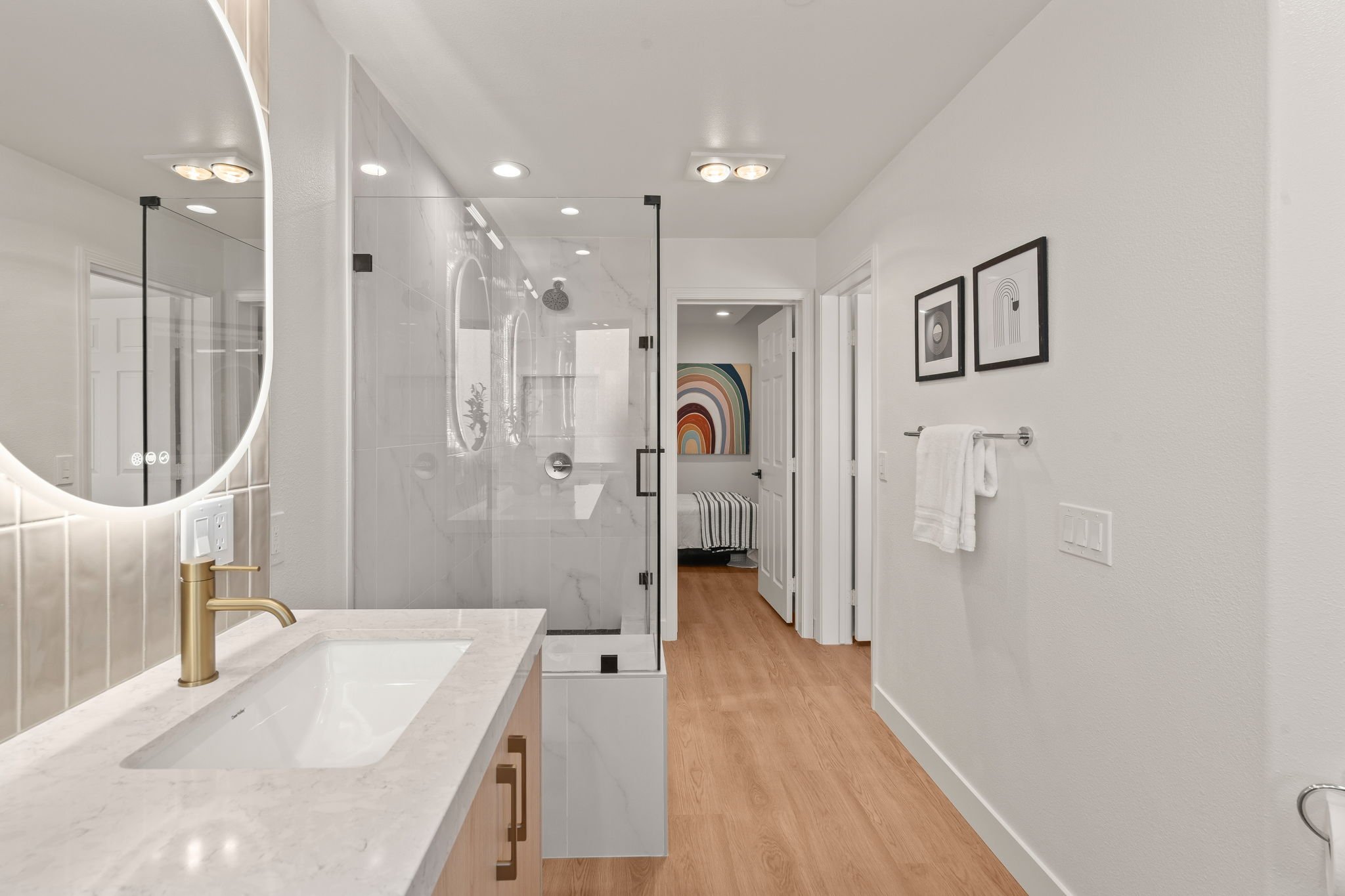 2483 Oxford Ave-9.jpg