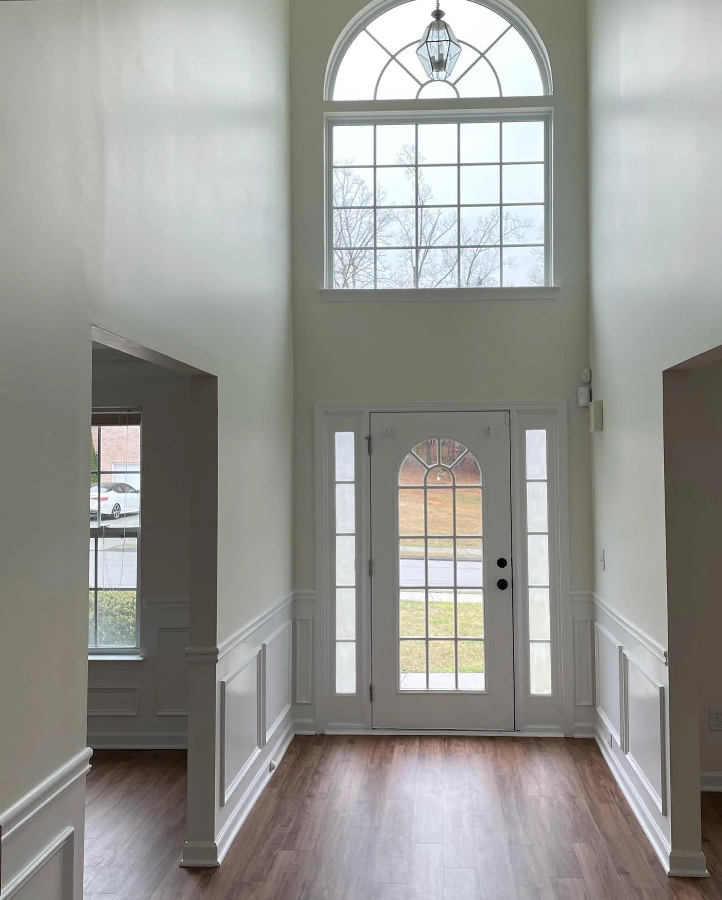 Just bought a home? You most likely want to paint the entire house before you move in, we can help!!! 🏠

What we did: Painted the interior using @sherwinwilliams #WhiteDove (OC 17) paint. We replaced the carpet and installed Luxury Vinyl Plank (LVP)