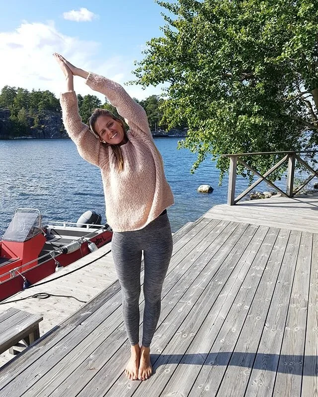 💭 Dreaming 💭
Allt jag l&auml;r ut &auml;r att f&ouml;rs&ouml;ka leva mer i nuet. Allt jag g&ouml;r just nu &auml;r att dr&ouml;mma om ljumna sommarkv&auml;llar p&aring; landet, frukost och yoga p&aring; bryggan, mys ned familjen och l&aring;nga mid