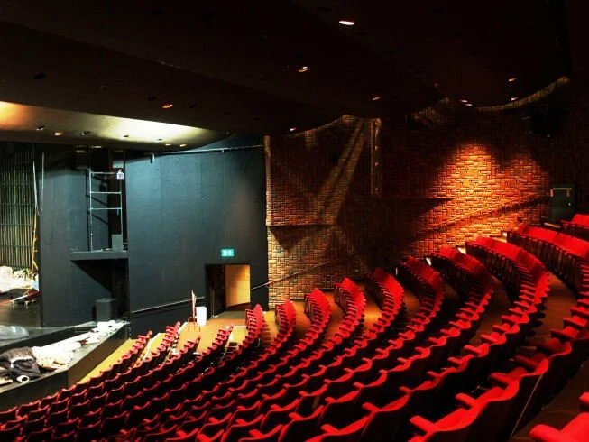 Theatre Clwyd : solo recital 