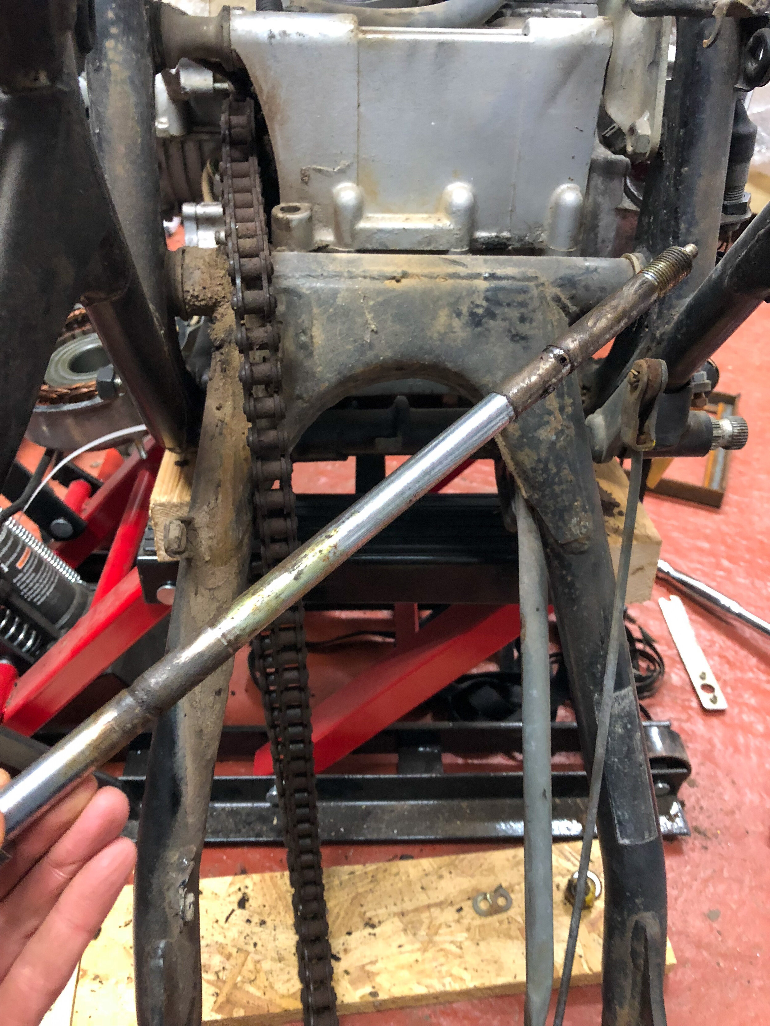 Honda CB550 strip down — ride the miles