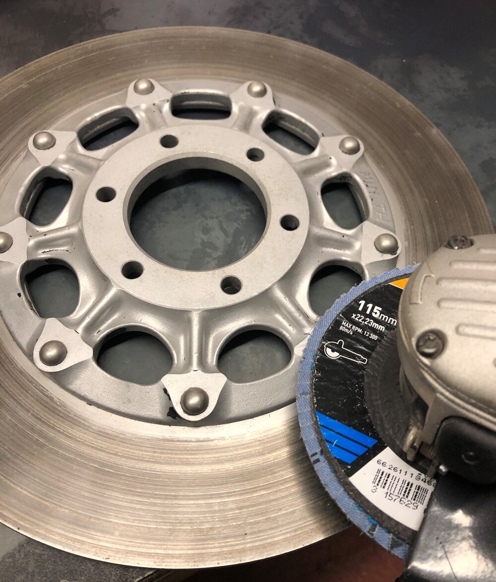 Mable Honda CB550 Cafe Racer brake disc rotor rivet removal.jpg