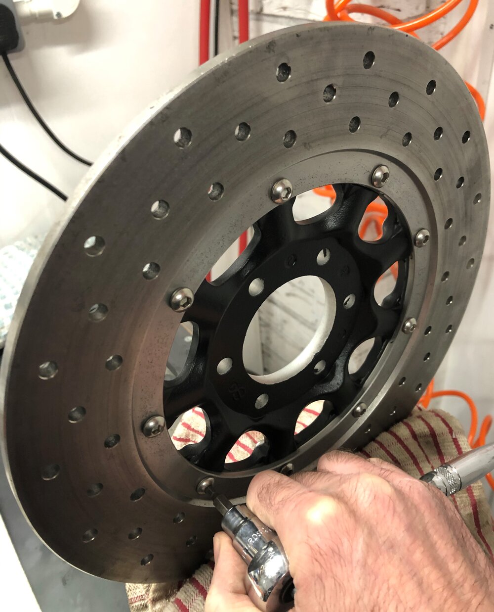 Mable Honda CB550 Cafe Racer build brake disc rotor.jpg