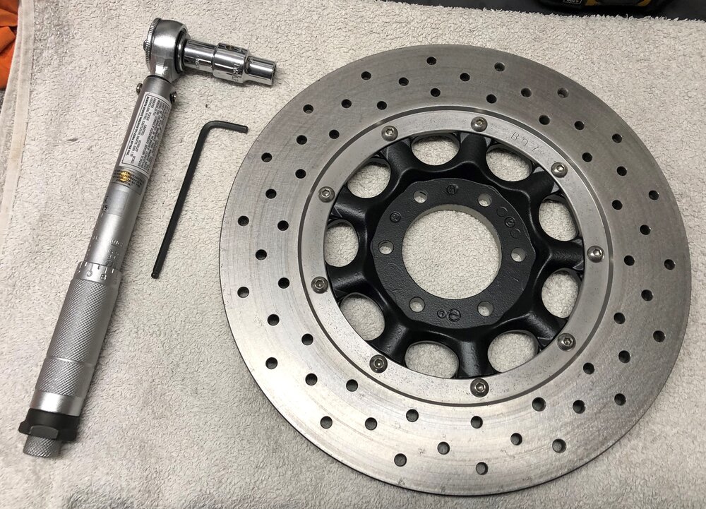 Mable Honda CB550 Cafe Racer build brake disc rotor torque.jpg