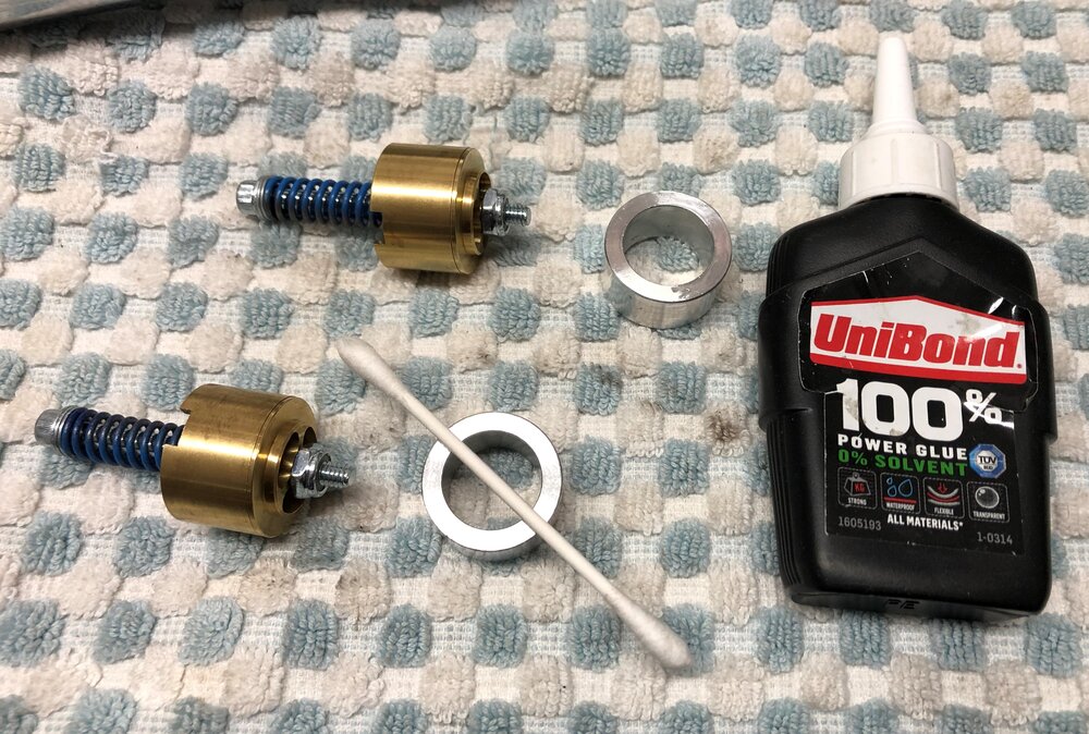 Mable Honda CB550 Cafe Racer RaceTech gold valve cartridge emulators glue adapter.jpg