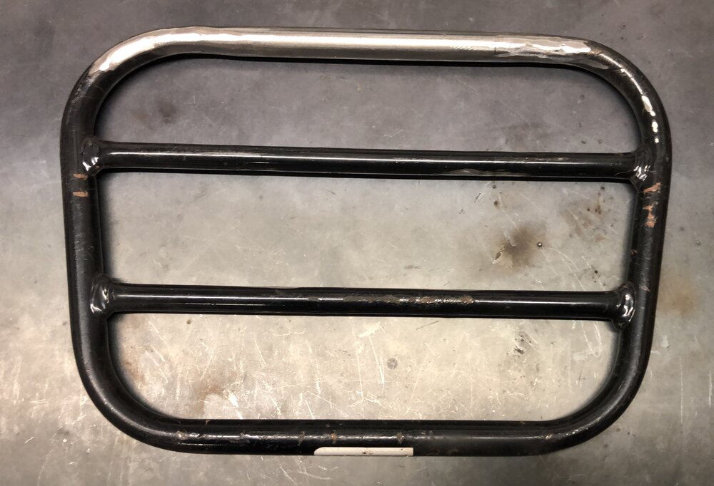 Mable Honda CB550 Cafe Racer Renntec luggage rack welded.jpg