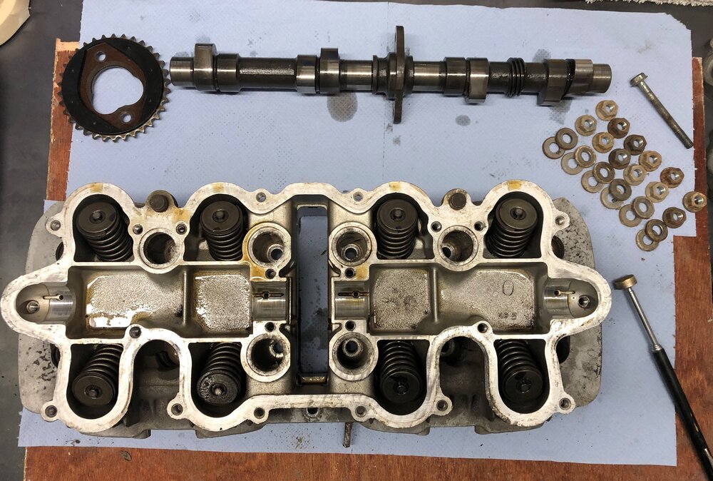 Ride the miles Honda CB550 cylinder head and cam stripped.jpg