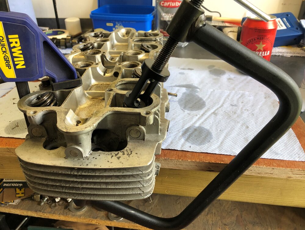 Ride the miles Honda CB550 cylinder head valve removal spring compressor.jpg