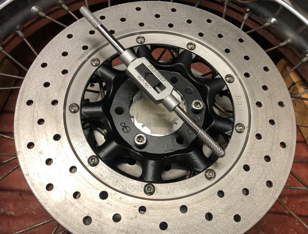 Mable Honda CB550 Cafe Racer tach delete spacer tap holes.jpg