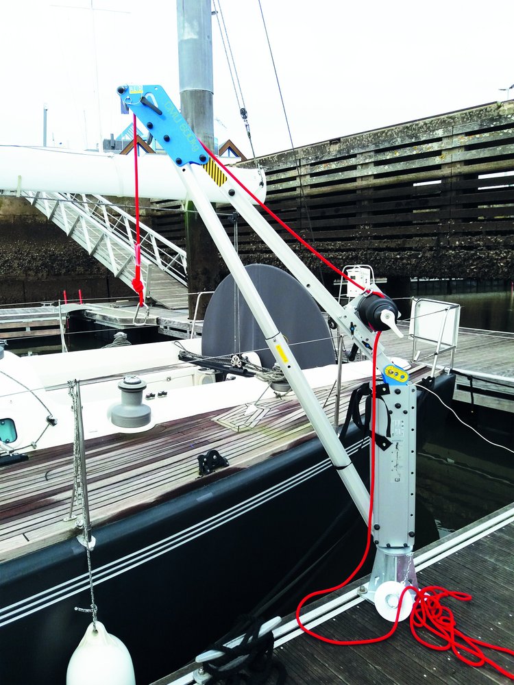 REID Lifting - PORTA DAVIT QUANTUM - aluminium davit for lifting goods ...