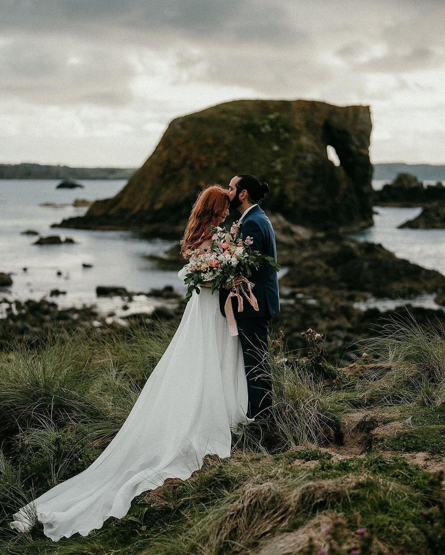 Arman &amp; Marissa travelled from Texas to our beautiful north coast, where they made their vows to each other and @robdight captured these incredible images. 

They spent their wedding day exploring incredible scenery, this first spot was used in t