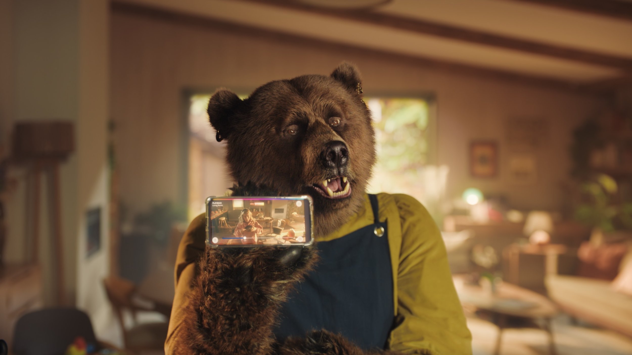 Sky_Protect_-_Bear___Phone.jpeg