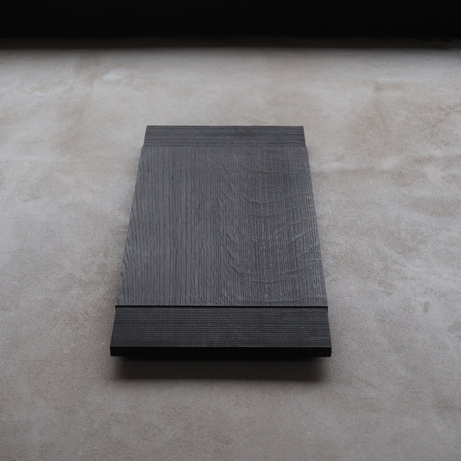 burnt-oak-tray-with-sawn-texture-2d-pachadesign.jpg