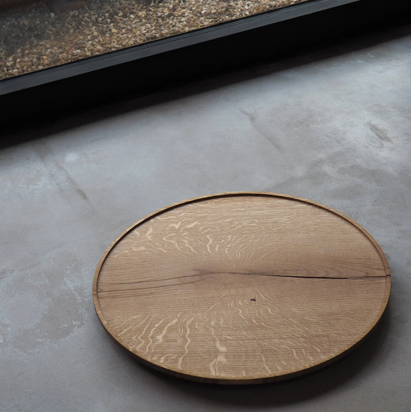 circular-tray-english-oak-1d-high-res.jpg