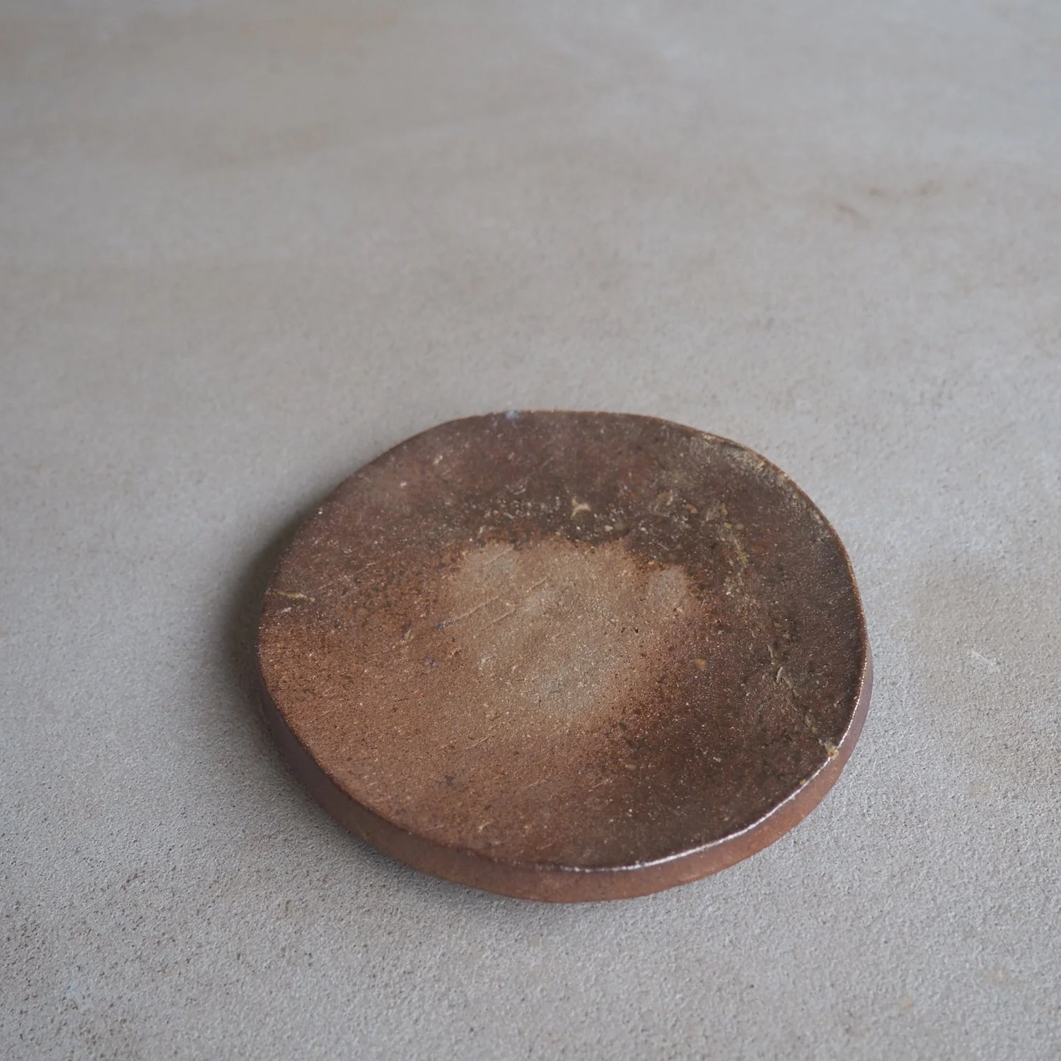 round-slab-plate-1-popalini-jezando-pachadesign.jpg