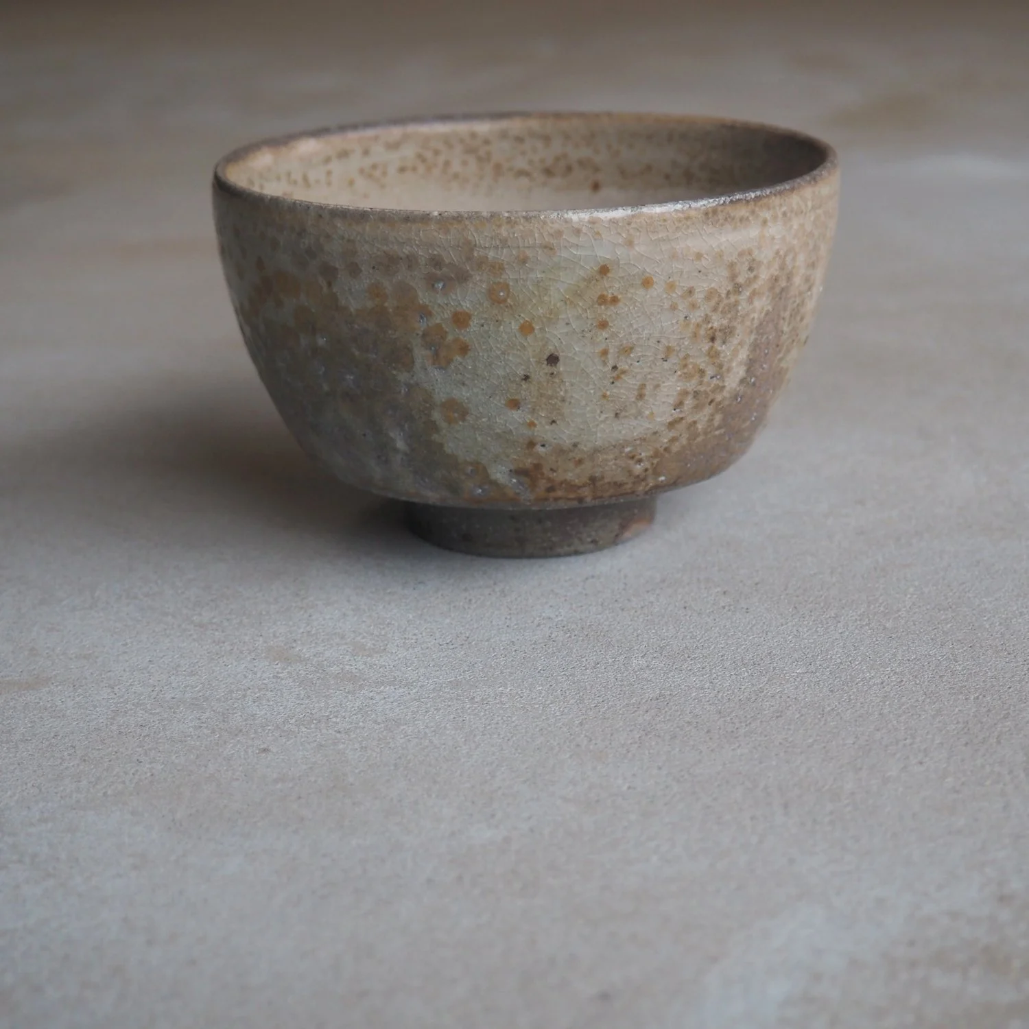 shino-chawan-1f-popalini-jezando-pachadesign.jpg