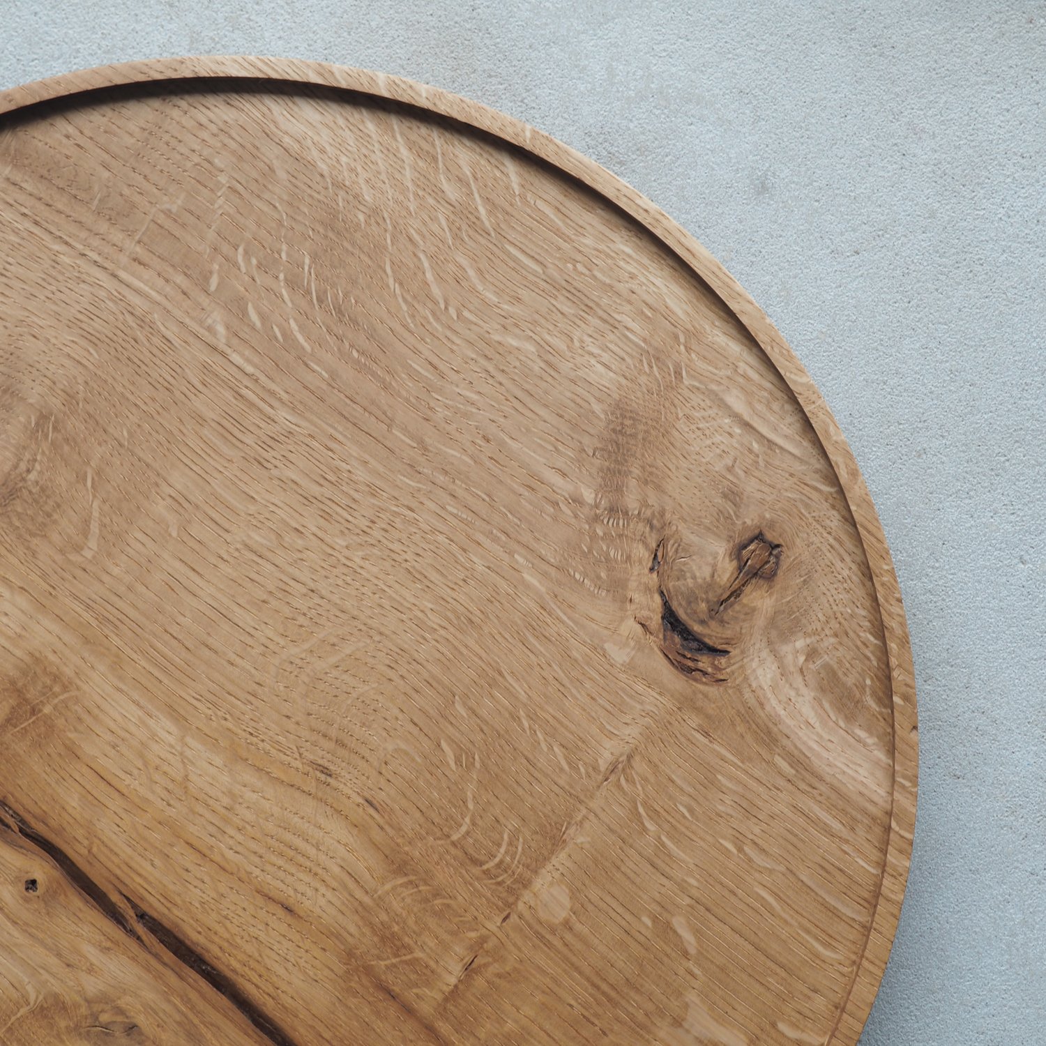 circular-oak-tray-1d-pachadesign.jpg