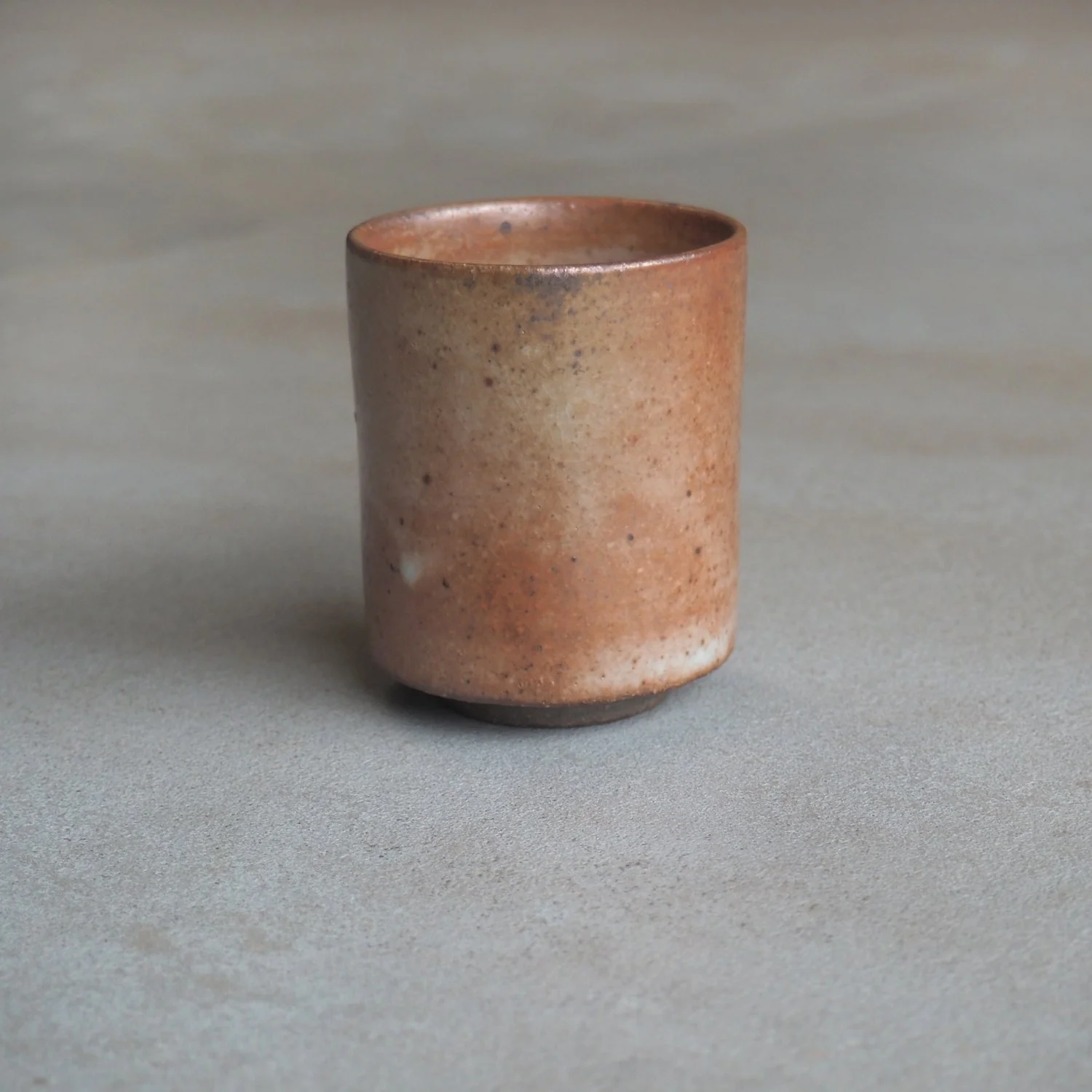 tall-peach-yunomi-1a-popalini-jezando-pachadesign.jpg