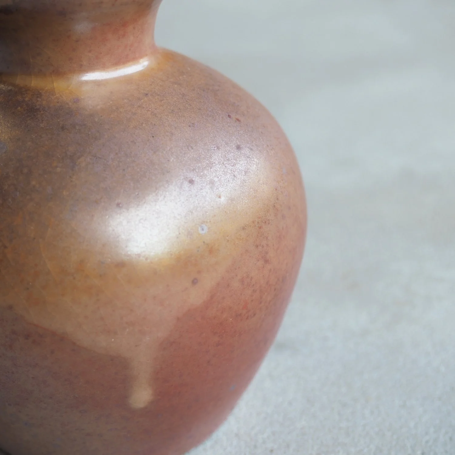 shino-vase-2b-pachadesign.jpg