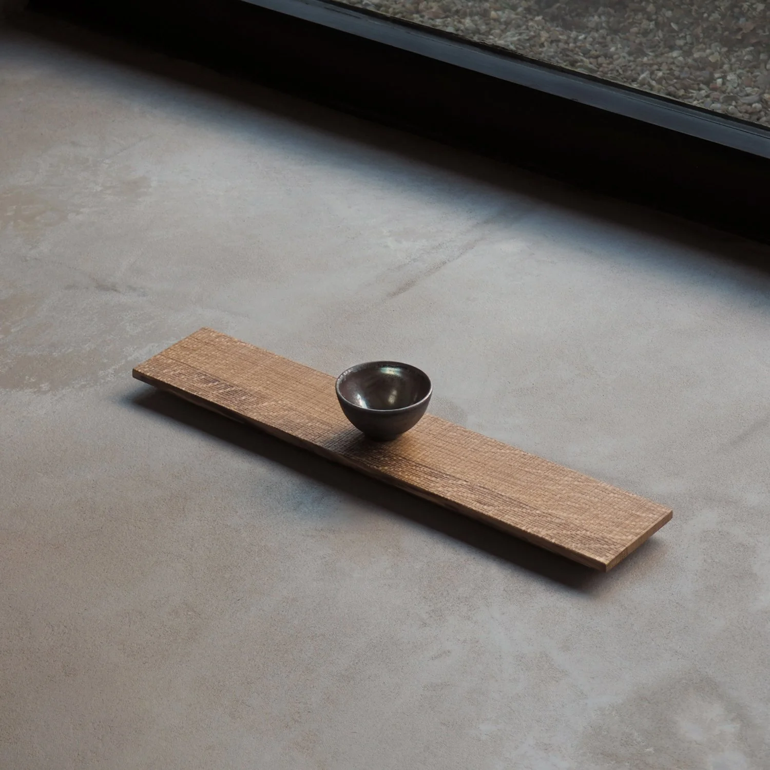 long-oak-tray-plinth-with-sawn-texture-2a-pachadesign.jpg