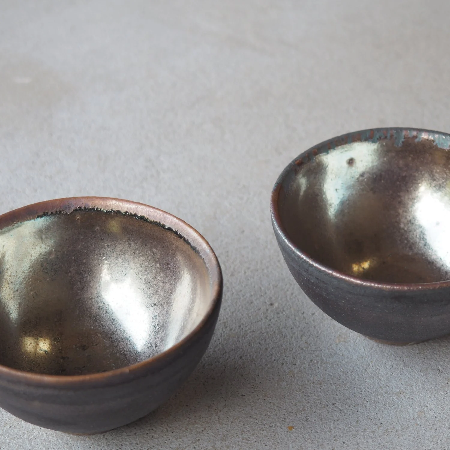 iron-wash-shino-open-yunomi-1a-pachadesign.jpg
