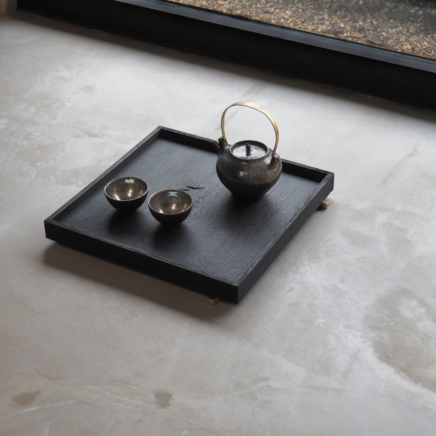 burnt-oak-and-brass-tray-1c-pachadesign.jpg
