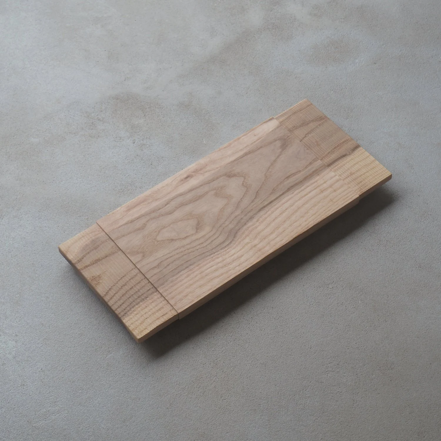 ash tray with sawn texture 2