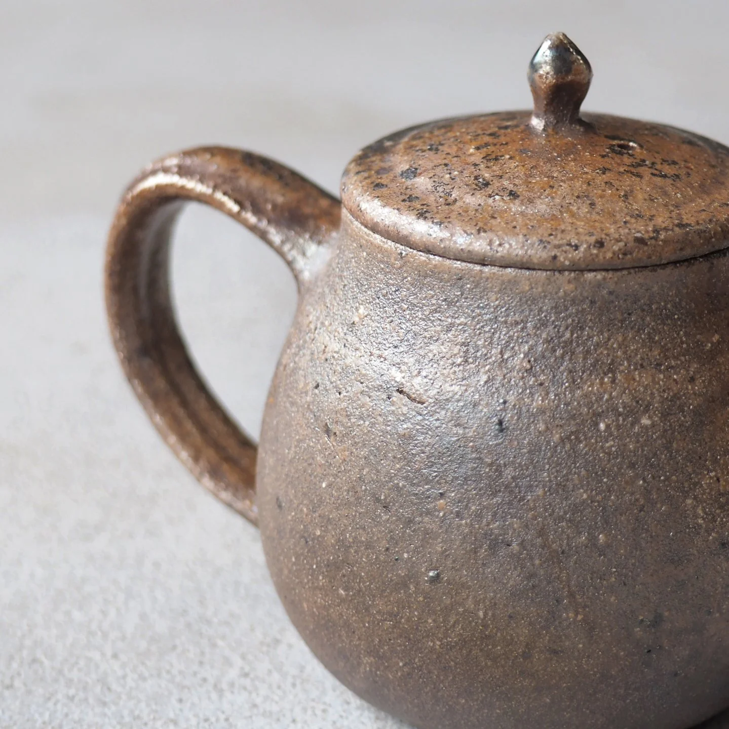 small-wood-fired-teapot-1f-pachadesign.jpg
