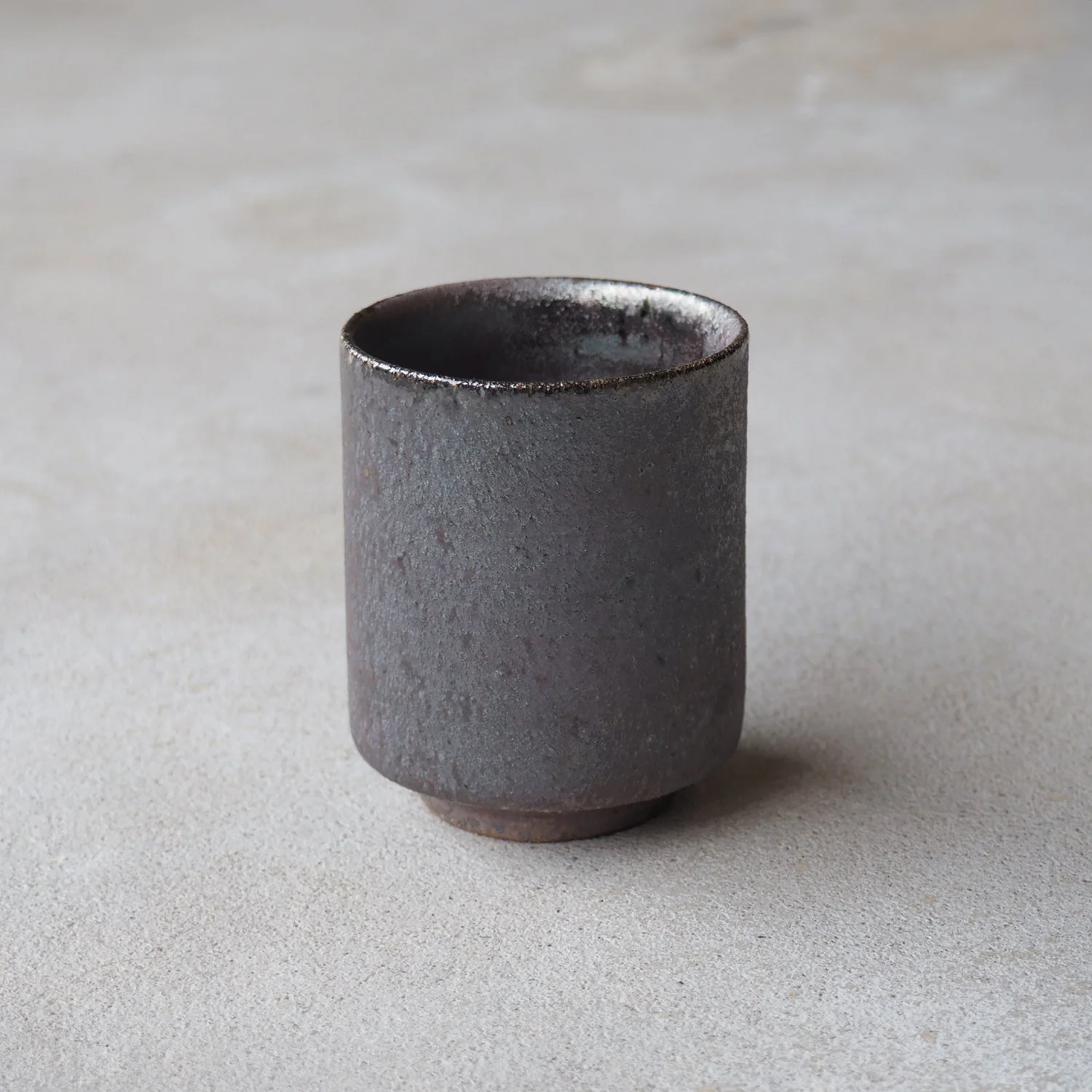 tall-iron-wash-yunomi-1a-pachadesign.jpg