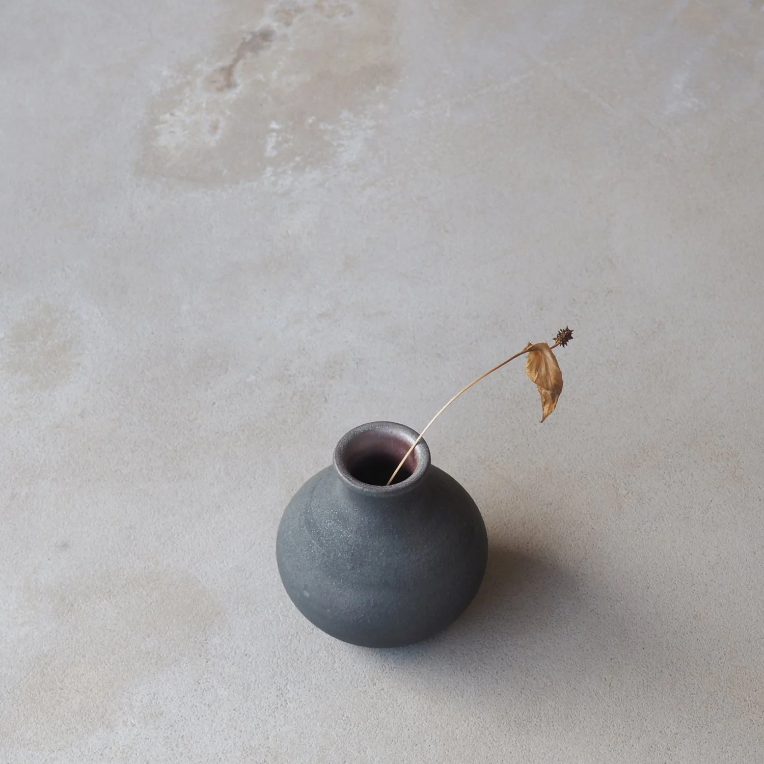 small-iron-wash-vase-1c-pachadesign.jpg