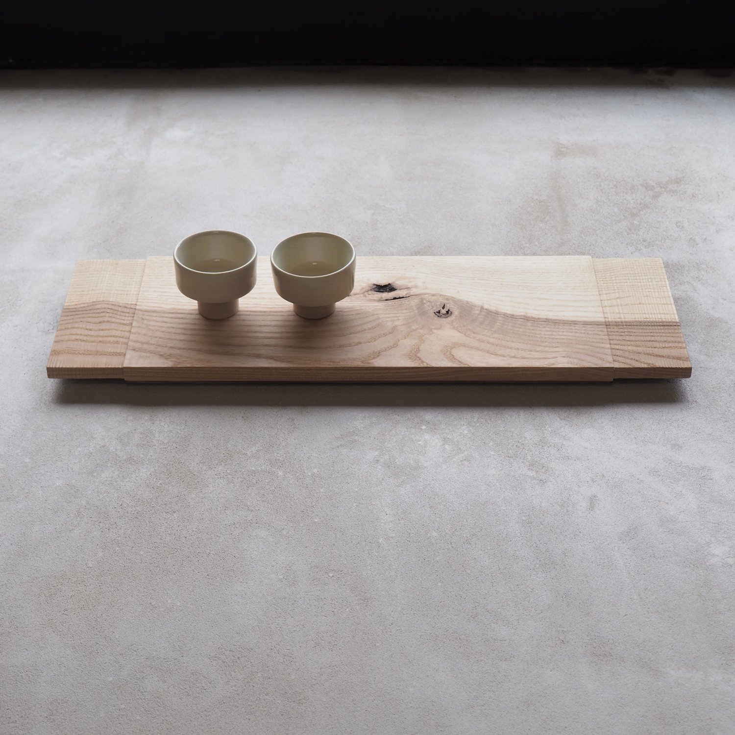 ash-tray-with-sawn-texture-3d-pachadesign.jpg