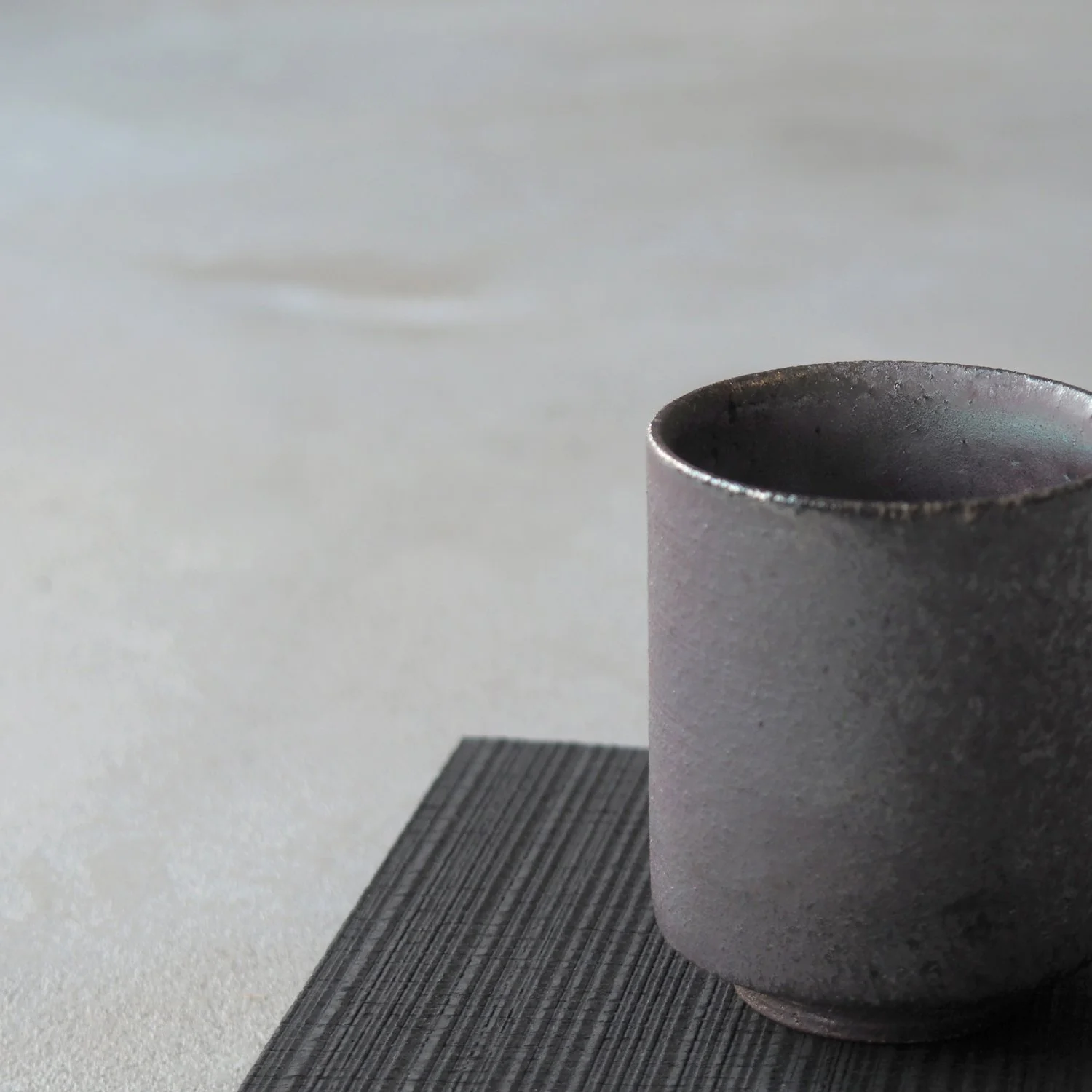 tall-iron-wash-yunomi-1e-pachadesign.jpg
