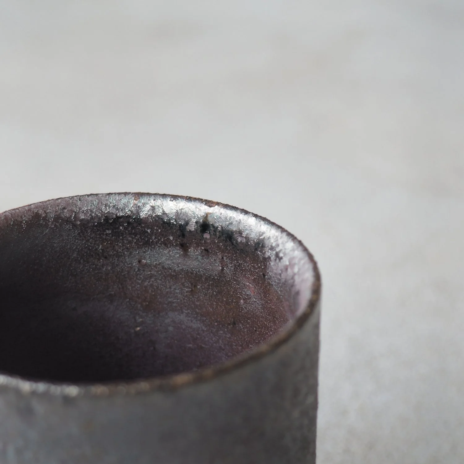 tall-iron-wash-yunomi-1d-pachadesign.jpg
