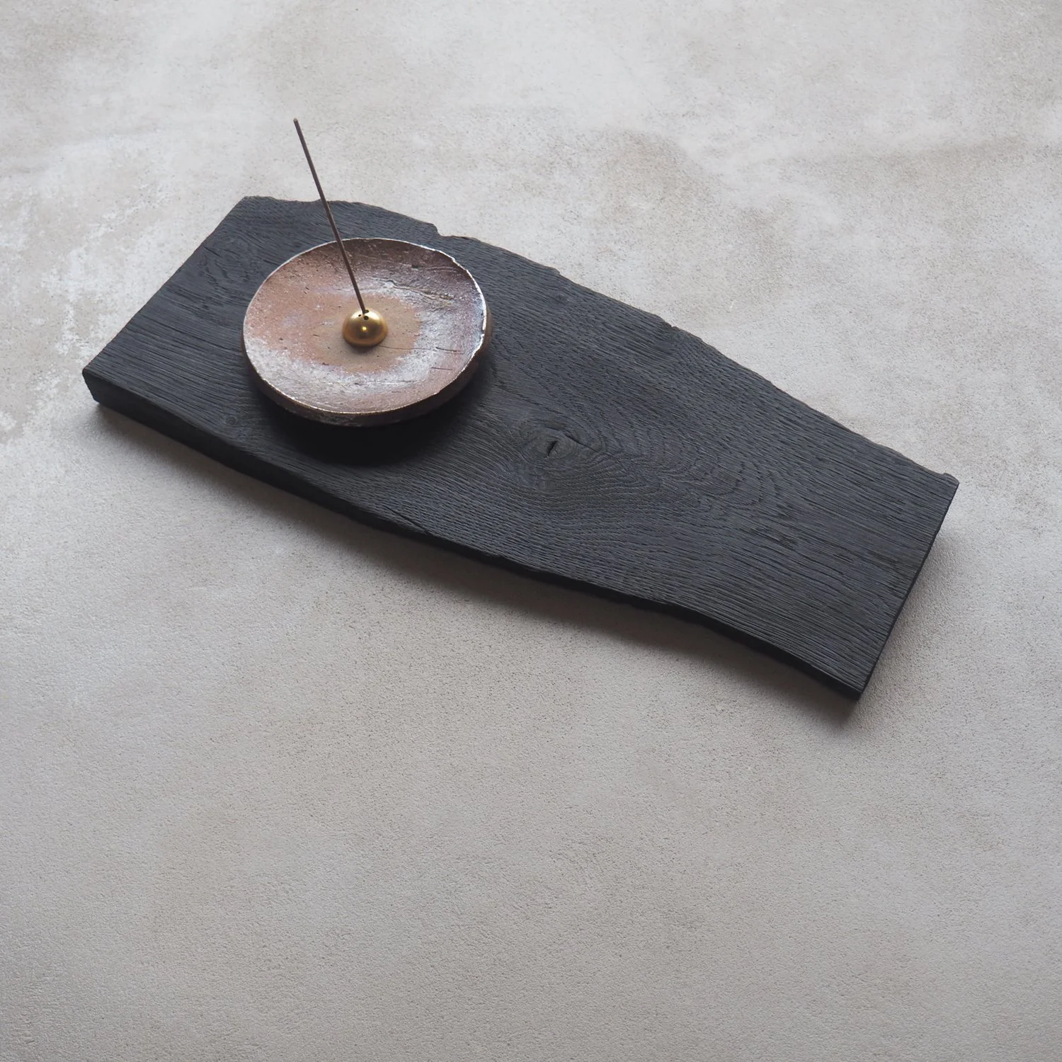 organic-burnt-oak-board-5b-pachadesign.jpg