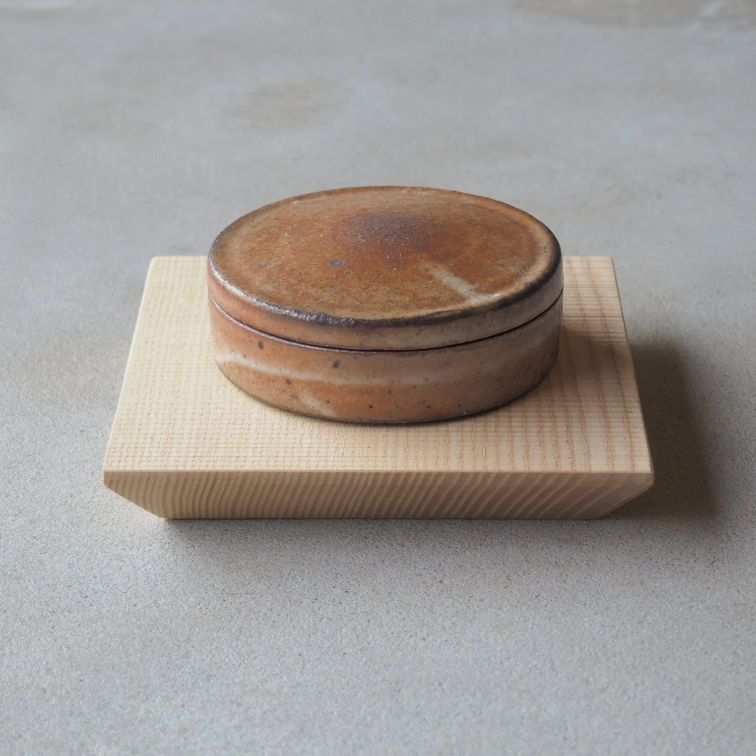 shino-box-2d-pachadesign.jpg