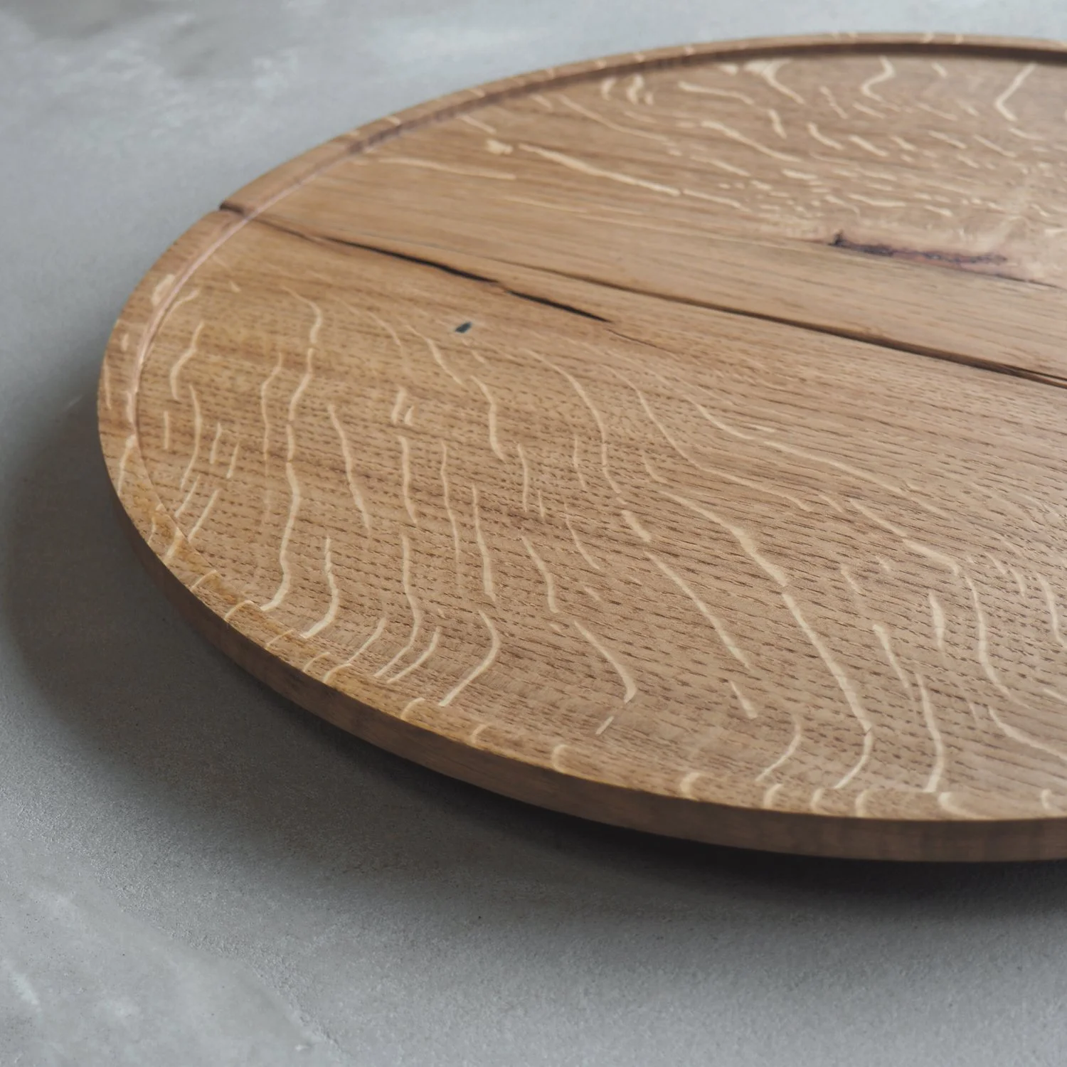 circular-oak-tray-3e-pachadesign.jpg